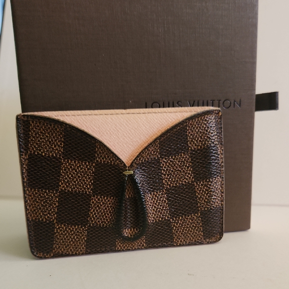 Louis Vuitton Damier Caissa Card Holder Rose Ballerine